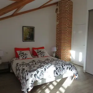https://chambres-dhotes-lieu-dit-cruzel.midi-pyreneeshotels.com