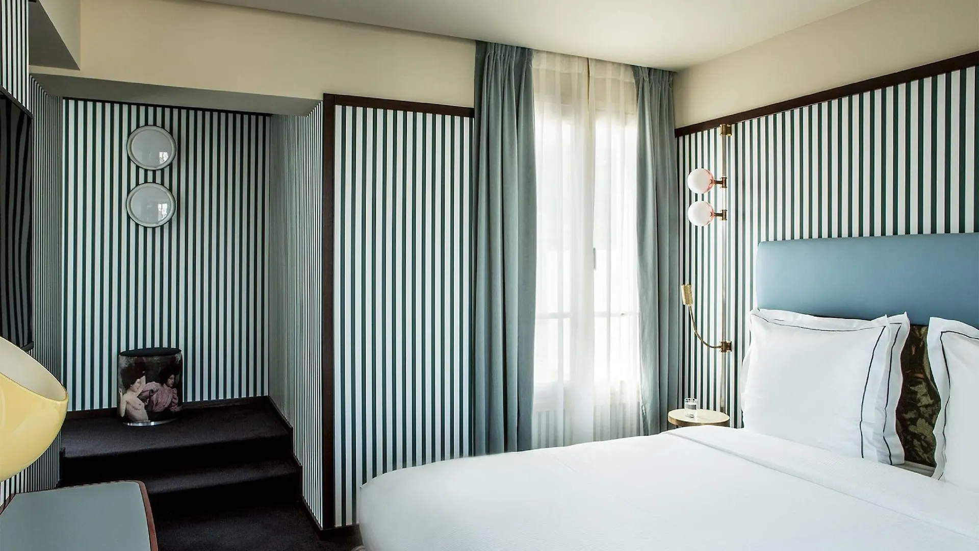 Hotel Du Rond-Point Des Champs-Elysees - Esprit De France Paris