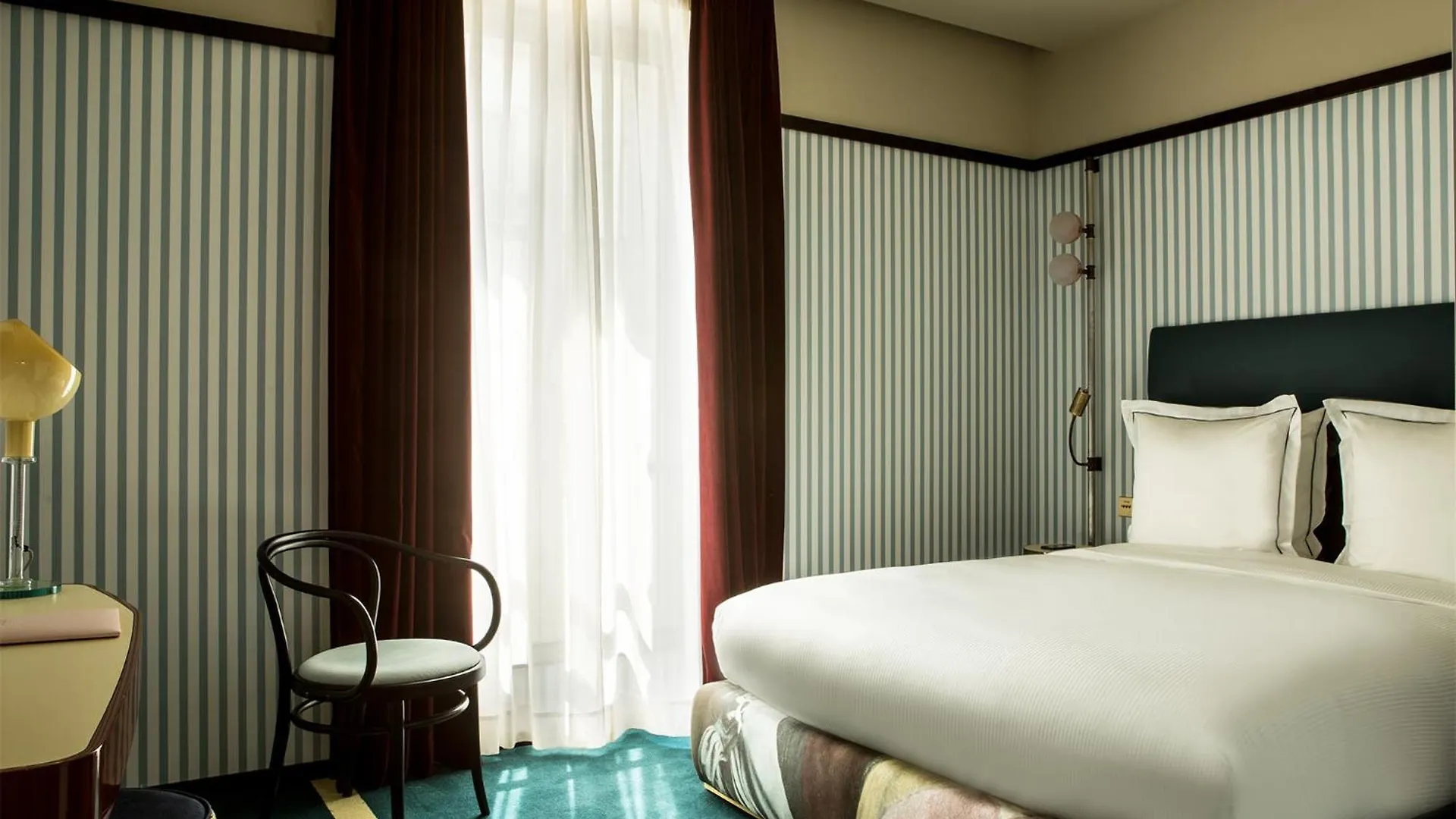 Hotel Du Rond-Point Des Champs-Elysees - Esprit De France Paris 4*,  France