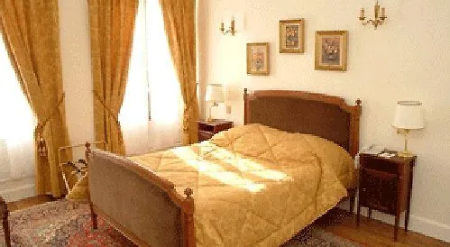 Hotel Du Rond-Point Des Champs-Elysees - Esprit De France Paris 4*,  France